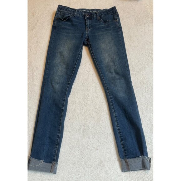 Article of Society Womens Size 3 Distressed‎ Denim Blue Jeans w/raw cut off hem - Picture 1 of 9